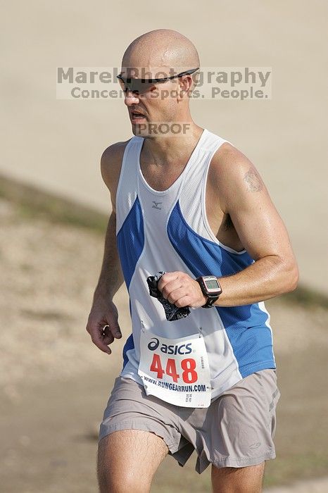 The Army Dillo half-marathon and 32K race.

Filename: SRM_20080921_0923388.jpg
Aperture: f/4.0
Shutter Speed: 1/2000
Body: Canon EOS-1D Mark II
Lens: Canon EF 300mm f/2.8 L IS
