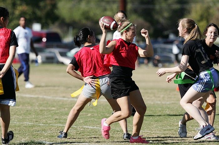 The Cheetahs (chemical engineering team) lost in the Fall 2008 UT flag football intramural championship game on November 9, 2008.
Filename: SRM_20081109_15253898.jpg
Aperture: f/5.0
Shutter Speed: 1/3200
Body: Canon EOS-1D Mark II
Lens: Canon EF 300mm f/2.8 L IS