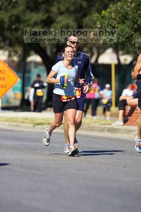 Beth Marek, bib #4236, completed the course in 3:38:21, a Boston Marathon qualifying time.  The first annual San Antonio Rock and Roll Marathon, Sunday, November 16, 2008.
Filename: SRM_20081116_11151841.jpg
Aperture: f/4.0
Shutter Speed: 1/2500
Body: Canon EOS-1D Mark II
Lens: Canon EF 300mm f/2.8 L IS