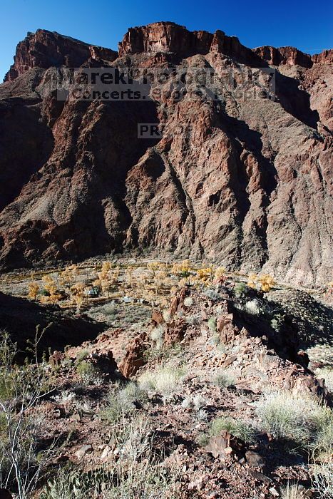 Hike to the Phantom Ranch overlook, while backpacking the Grand Canyon with Beth, Friday, January 2, 2009.
Filename: SRM_20090102_13592942.JPG
Aperture: f/11.0
Shutter Speed: 1/40
Body: Canon EOS-1D Mark II
Lens: Canon EF 16-35mm f/2.8 L