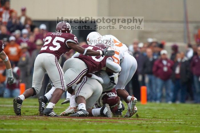 The University of Texas, Austin played Texas A&M in football at Kyle Field, College Station, on November 23, 2007. UT lost to the Aggies, 30 to 38.
Filename: SRM_20071123_1554260.jpg
Aperture: f/5.6
Shutter Speed: 1/500
Body: Canon EOS-1D Mark II
Lens: Canon EF 300mm f/2.8 L IS