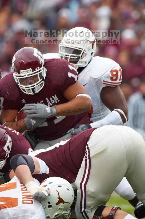 The University of Texas, Austin played Texas A&M in football at Kyle Field, College Station, on November 23, 2007. UT lost to the Aggies, 30 to 38.
Filename: SRM_20071123_1556362.jpg
Aperture: f/5.6
Shutter Speed: 1/400
Body: Canon EOS-1D Mark II
Lens: Canon EF 300mm f/2.8 L IS