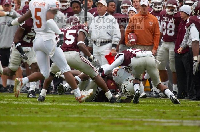 The University of Texas, Austin played Texas A&M in football at Kyle Field, College Station, on November 23, 2007. UT lost to the Aggies, 30 to 38.
Filename: SRM_20071123_1602304.jpg
Aperture: f/5.6
Shutter Speed: 1/640
Body: Canon EOS-1D Mark II
Lens: Canon EF 300mm f/2.8 L IS