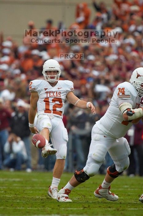 The University of Texas, Austin played Texas A&M in football at Kyle Field, College Station, on November 23, 2007. UT lost to the Aggies, 30 to 38.
Filename: SRM_20071123_1605128.jpg
Aperture: f/5.6
Shutter Speed: 1/1000
Body: Canon EOS-1D Mark II
Lens: Canon EF 300mm f/2.8 L IS