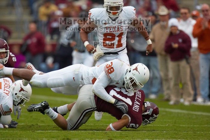 The University of Texas, Austin played Texas A&M in football at Kyle Field, College Station, on November 23, 2007. UT lost to the Aggies, 30 to 38.
Filename: SRM_20071123_1639227.jpg
Aperture: f/5.6
Shutter Speed: 1/1000
Body: Canon EOS-1D Mark II
Lens: Canon EF 300mm f/2.8 L IS