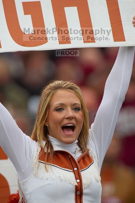 The University of Texas, Austin played Texas A&M in football at Kyle Field, College Station, on November 23, 2007. UT lost to the Aggies, 30 to 38.
Filename: SRM_20071123_1645100.jpg
Aperture: f/5.6
Shutter Speed: 1/1000
Body: Canon EOS-1D Mark II
Lens: Canon EF 300mm f/2.8 L IS