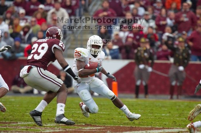 The University of Texas, Austin played Texas A&M in football at Kyle Field, College Station, on November 23, 2007. UT lost to the Aggies, 30 to 38.
Filename: SRM_20071123_1647226.jpg
Aperture: f/5.6
Shutter Speed: 1/640
Body: Canon EOS-1D Mark II
Lens: Canon EF 300mm f/2.8 L IS