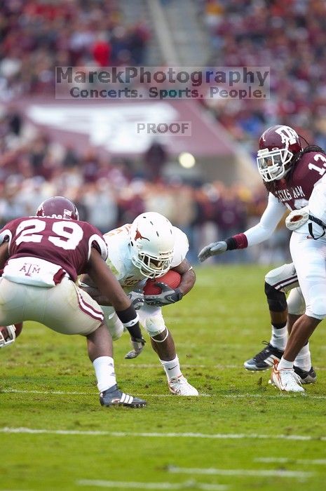 The University of Texas, Austin played Texas A&M in football at Kyle Field, College Station, on November 23, 2007. UT lost to the Aggies, 30 to 38.
Filename: SRM_20071123_1709025.jpg
Aperture: f/2.8
Shutter Speed: 1/500
Body: Canon EOS-1D Mark II
Lens: Canon EF 300mm f/2.8 L IS