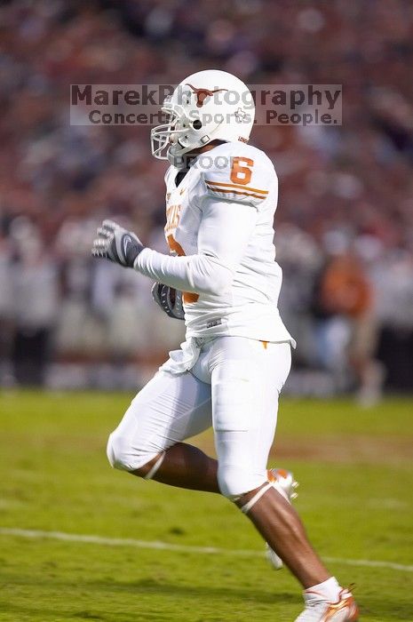 The University of Texas, Austin played Texas A&M in football at Kyle Field, College Station, on November 23, 2007. UT lost to the Aggies, 30 to 38.
Filename: SRM_20071123_1821481.jpg
Aperture: f/2.8
Shutter Speed: 1/500
Body: Canon EOS-1D Mark II
Lens: Canon EF 300mm f/2.8 L IS
