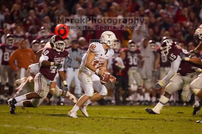 The University of Texas, Austin played Texas A&M in football at Kyle Field, College Station, on November 23, 2007. UT lost to the Aggies, 30 to 38.
Filename: SRM_20071123_1911045.jpg
Aperture: f/2.8
Shutter Speed: 1/500
Body: Canon EOS-1D Mark II
Lens: Canon EF 300mm f/2.8 L IS