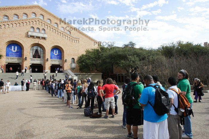 Day one of the 2nd Annual Clinton Global Initiative University (CGIU) meeting was held at The University of Texas at Austin, Friday, February 13, 2009.
Filename: SRM_20090213_14501761.jpg
Aperture: f/8.0
Shutter Speed: 1/250
Body: Canon EOS-1D Mark II
Lens: Canon EF 16-35mm f/2.8 L