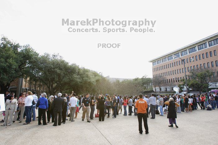Day one of the 2nd Annual Clinton Global Initiative University (CGIU) meeting was held at The University of Texas at Austin, Friday, February 13, 2009.
Filename: SRM_20090213_14554567.jpg
Aperture: f/8.0
Shutter Speed: 1/30
Body: Canon EOS-1D Mark II
Lens: Canon EF 16-35mm f/2.8 L