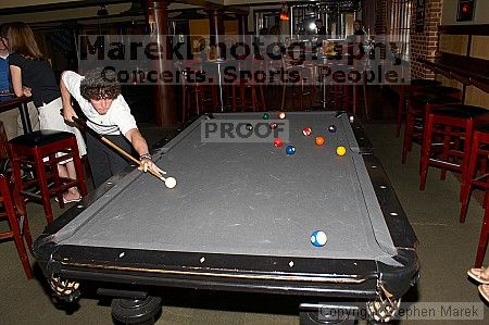 1020409145

Filename: srm_050429_182146_std.jpg
Aperture: f/5.6
Shutter Speed: 1/200
Body: Canon EOS 20D
Lens: Canon EF-S 18-55mm f/3.5-5.6