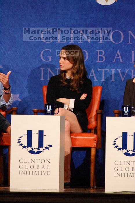 Natalie Portman spoke about micro-loans, especially for women to start their own businesses, in poor and developing countries, at the opening plenary session of the CGIU meeting. Day one of the 2nd Annual Clinton Global Initiative University (CGIU) meeting was held at The University of Texas at Austin, Friday, February 13, 2009.
Filename: SRM_20090213_17124972.jpg
Aperture: f/5.6
Shutter Speed: 1/250
Body: Canon EOS-1D Mark II
Lens: Canon EF 300mm f/2.8 L IS