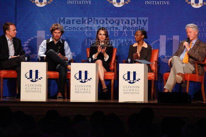 Paul Bell (1-L), president of Dell Global Public, Blake Mycoskie (2-L), founder of TOMS shoes, Natalie Portman (C), Mambidzeni Madzivire (2-R), BME graduate student at Mayo Graduate School, and Former President Bill Clinton (1-R) at the first plenary session of the CGIU meeting. Day one of the 2nd Annual Clinton Global Initiative University (CGIU) meeting was held at The University of Texas at Austin, Friday, February 13, 2009.
Filename: SRM_20090213_17245911.jpg
Aperture: f/4.0
Shutter Speed: 1/400
Body: Canon EOS-1D Mark II
Lens: Canon EF 300mm f/2.8 L IS