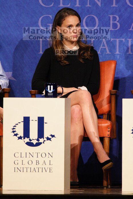 Natalie Portman spoke about micro-loans, especially for women to start their own businesses, in poor and developing countries, at the opening plenary session of the CGIU meeting. Day one of the 2nd Annual Clinton Global Initiative University (CGIU) meeting was held at The University of Texas at Austin, Friday, February 13, 2009.
Filename: SRM_20090213_17364123.jpg
Aperture: f/5.6
Shutter Speed: 1/200
Body: Canon EOS 20D
Lens: Canon EF 300mm f/2.8 L IS