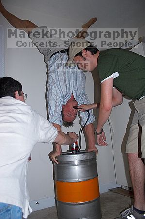 1020409145

Filename: IMG_9660.jpg
Aperture: f/4.0
Shutter Speed: 1/200
Body: Canon EOS 20D
Lens: Canon EF-S 18-55mm f/3.5-5.6