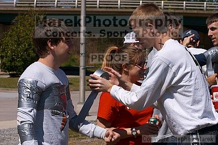 OX Ricky Dozier tapes up Jason Wells for the Greek Week tug competition.
Filename: crw_8959_std.jpg
Aperture: f/11.0
Shutter Speed: 1/250
Body: Canon EOS DIGITAL REBEL
Lens: Canon EF 80-200mm f/2.8 L