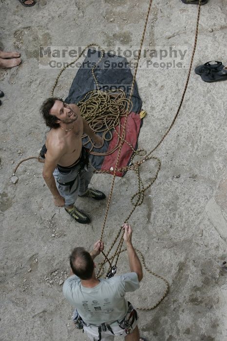 Jason Shear competing.  CTM hosted a speed climbing event at Seismic Wall on Diving for Rocks to benefit the Austin Area Food Bank, Saturday, May 9, 2009.

Filename: SRM_20090509_11203945.jpg
Aperture: f/5.0
Shutter Speed: 1/640
Body: Canon EOS-1D Mark II
Lens: Canon EF 80-200mm f/2.8 L