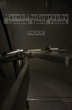 

Filename: CRW_8741.jpg
Aperture: f/3.5
Shutter Speed: 5/10
Body: Canon EOS DIGITAL REBEL
Lens: Canon EF-S 18-55mm f/3.5-5.6