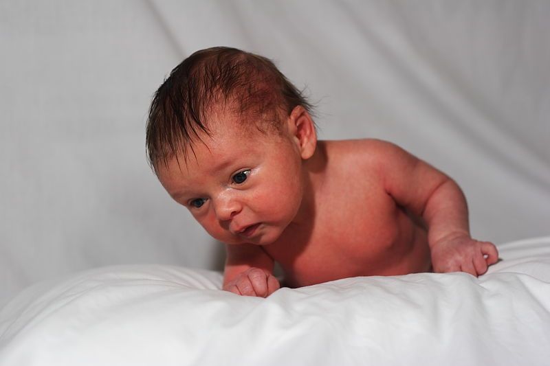 Baby Maddox Helbing, 3 weeks old, at Lake Oconee on Saturday, November 28, 2009.

Filename: SRM_20091128_15381112.JPG
Aperture: f/2.8
Shutter Speed: 1/125
Body: Canon EOS 20D
Lens: Canon EF 50mm f/1.8 II