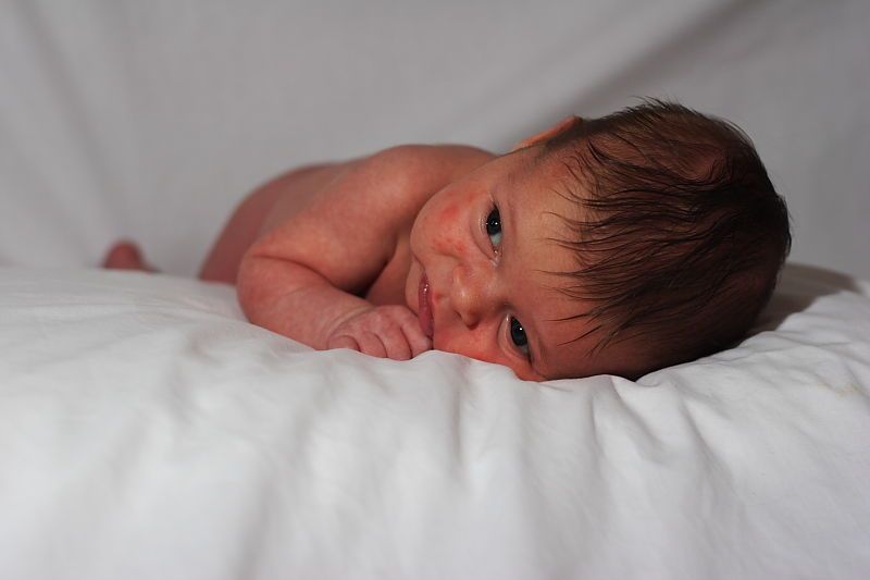 Baby Maddox Helbing, 3 weeks old, at Lake Oconee on Saturday, November 28, 2009.
Filename: SRM_20091128_15390018.JPG
Aperture: f/2.8
Shutter Speed: 1/125
Body: Canon EOS 20D
Lens: Canon EF 50mm f/1.8 II