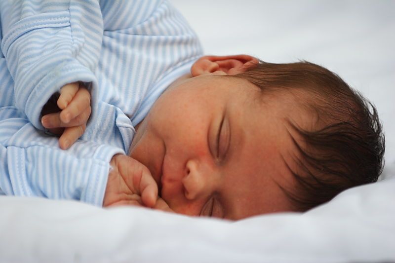 Baby Maddox Helbing, 3 weeks old, at Lake Oconee on Friday, November 27, 2009.
Filename: SRM_20091127_16223230.JPG
Aperture: f/2.8
Shutter Speed: 1/320
Body: Canon EOS 20D
Lens: Canon EF 80-200mm f/2.8 L