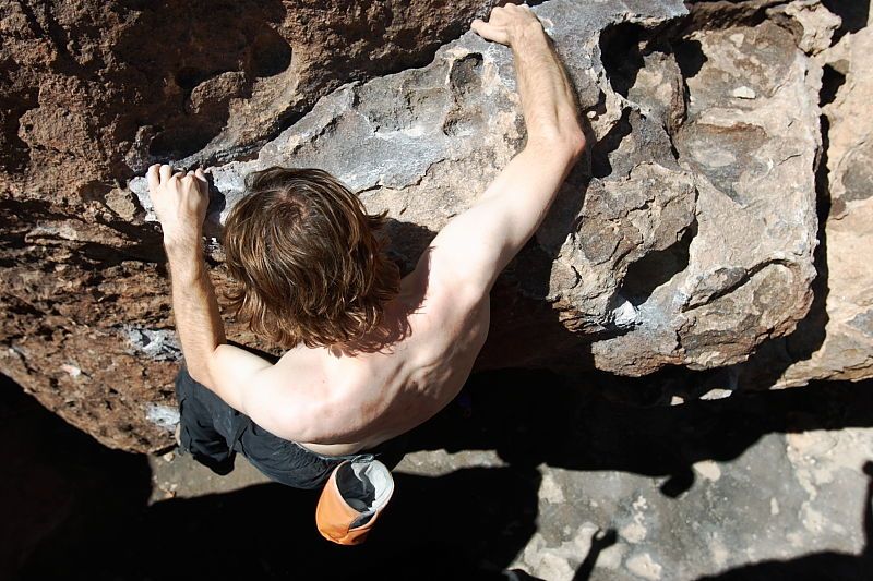 Andrew Dreher rock climbing in Hueco Tanks State Park and Historic Site during the Hueco Tanks Awesome Fest 2010 trip, Saturday, May 22, 2010.

Filename: SRM_20100522_10343989.JPG
Aperture: f/5.6
Shutter Speed: 1/640
Body: Canon EOS-1D Mark II
Lens: Canon EF 16-35mm f/2.8 L