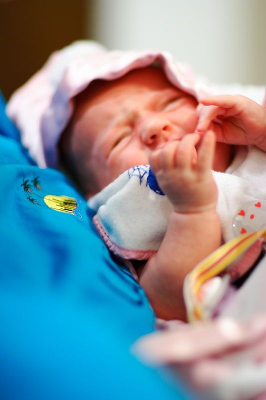 

Filename: SRM_20110108_00484208.JPG
Aperture: f/1.2
Shutter Speed: 1/50
Body: Canon EOS-1D Mark II
Lens: Canon EF 85mm f/1.2 L II