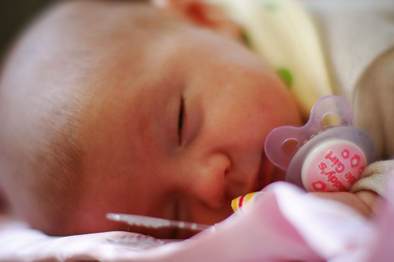 

Filename: SRM_20110108_14292648.JPG
Aperture: f/1.2
Shutter Speed: 1/160
Body: Canon EOS-1D Mark II
Lens: Canon EF 85mm f/1.2 L II