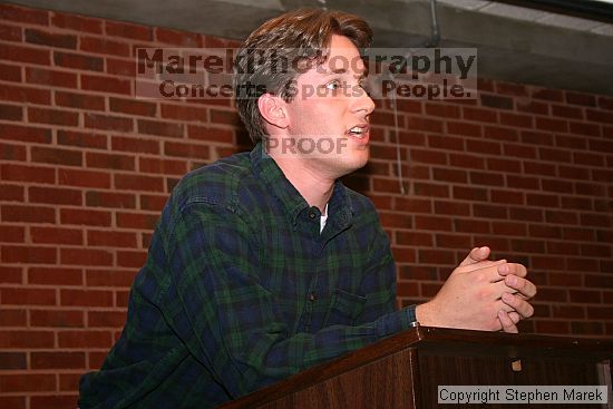 Weekly meeting of the Undergraduate House of Representatives (UHR), March 23, 2004.
Filename: img_3739_std.jpg
Aperture: f/5.6
Shutter Speed: 1/80
Body: Canon EOS DIGITAL REBEL
Lens: Canon EF-S 18-55mm f/3.5-5.6