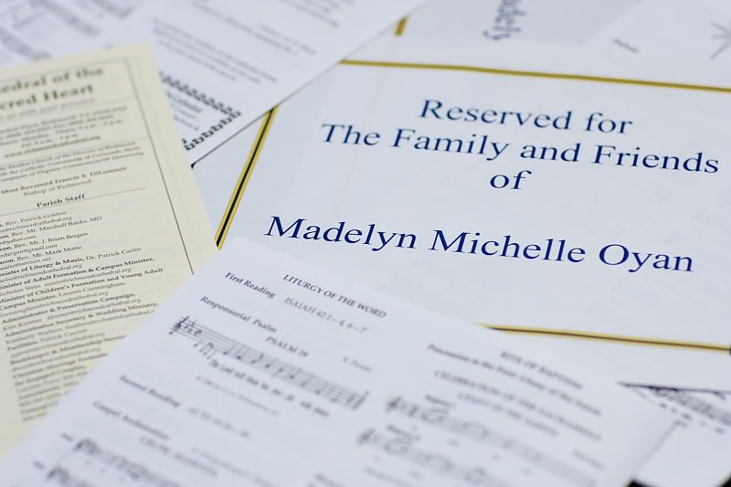 

Filename: SRM_20110108_22443974.JPG
Aperture: f/2.8
Shutter Speed: 1/30
Body: Canon EOS-1D Mark II
Lens: Canon EF 85mm f/1.2 L II