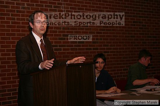 Weekly meeting of the Undergraduate House of Representatives (UHR), March 23, 2004.

Filename: img_3727_std.jpg
Aperture: f/6.3
Shutter Speed: 1/100
Body: Canon EOS DIGITAL REBEL
Lens: Canon EF-S 18-55mm f/3.5-5.6