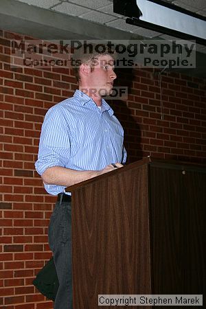 Weekly meeting of the Undergraduate House of Representatives (UHR), February 3, 2004.

Filename: img_1235_std.jpg
Aperture: f/5.6
Shutter Speed: 1/100
Body: Canon EOS DIGITAL REBEL
Lens: Canon EF-S 18-55mm f/3.5-5.6