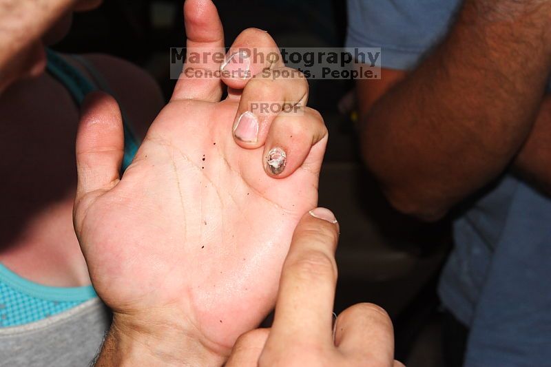 Rock climbing in Hueco Tanks State Park and Historic Site during the Hueco Tanks Awesome Fest 2.0 trip, Sunday, September 05, 2010.

Filename: SRM_20100905_20264294.JPG
Aperture: f/7.1
Shutter Speed: 1/250
Body: Canon EOS 20D
Lens: Canon EF 16-35mm f/2.8 L