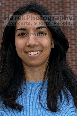 

Filename: crw_8218_std.jpg
Aperture: f/5.0
Shutter Speed: 1/200
Body: Canon EOS DIGITAL REBEL
Lens: Canon EF 50mm f/1.8 II