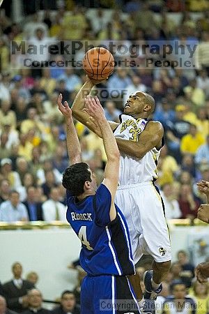 

Filename: 8d7a4545_std.jpg
Aperture: f/2.0
Shutter Speed: 1/500
Body: Canon EOS-1D
Lens:  N/A