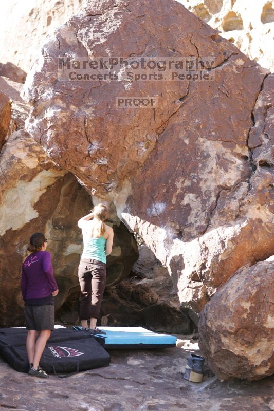 Bouldering during the Hueco Tanks Awesome Fest 14.2.

Filename: srm_20140223_11221442.jpg
Aperture: f/4.0
Shutter Speed: 1/500
Body: Canon EOS-1D Mark II
Lens: Canon EF 85mm f/1.2 L II
