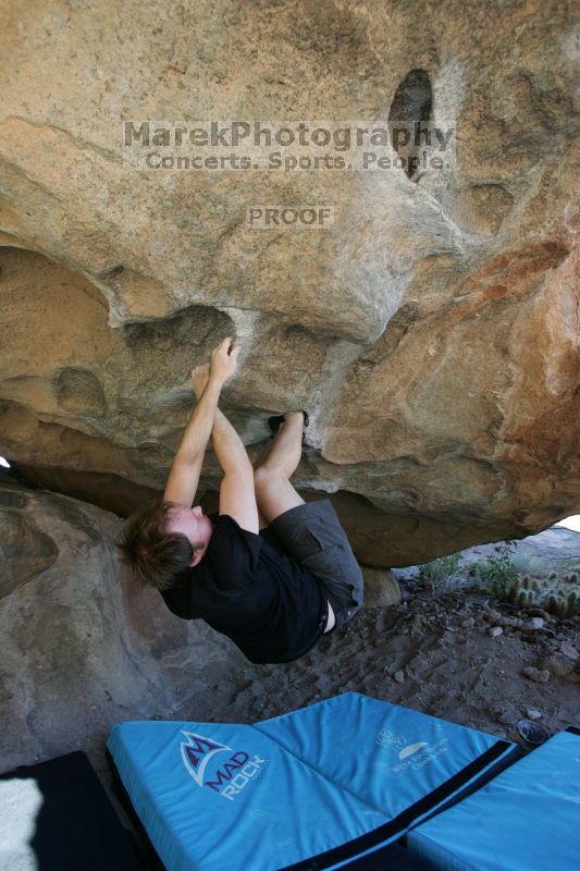 

Filename: SRM_20140528_1045530.JPG
Aperture: f/4.0
Shutter Speed: 1/500
Body: Canon EOS-1D Mark II
Lens: Canon EF 16-35mm f/2.8 L