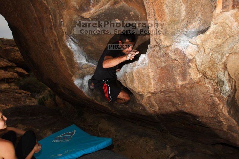 Bouldering in Hueco Tanks on 02/20/2016

Filename: SRM_20160220_1744170.JPG
Aperture: f/9.0
Shutter Speed: 1/250
Body: Canon EOS 20D
Lens: Canon EF 16-35mm f/2.8 L