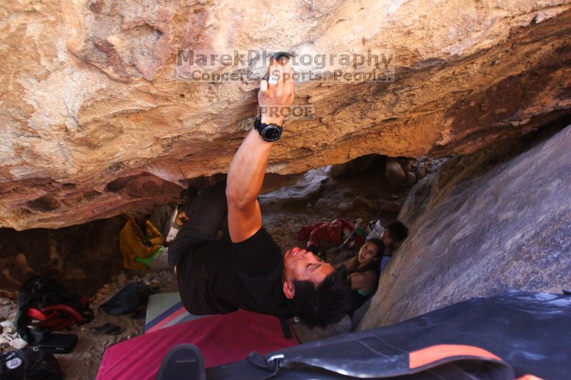 Bouldering in Hueco Tanks on 02/27/2016 with Blue Lizard Climbing and Yoga
Filename: SRM_20160227_1440302.JPG
Aperture: f/2.8
Shutter Speed: 1/250
Body: Canon EOS 20D
Lens: Canon EF 16-35mm f/2.8 L