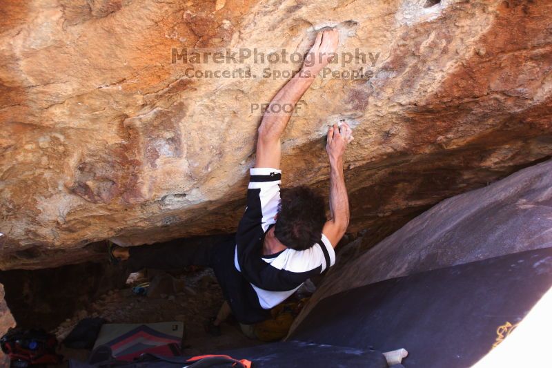 Bouldering in Hueco Tanks on 02/27/2016 with Blue Lizard Climbing and Yoga
Filename: SRM_20160227_1449120.JPG
Aperture: f/2.8
Shutter Speed: 1/250
Body: Canon EOS 20D
Lens: Canon EF 16-35mm f/2.8 L