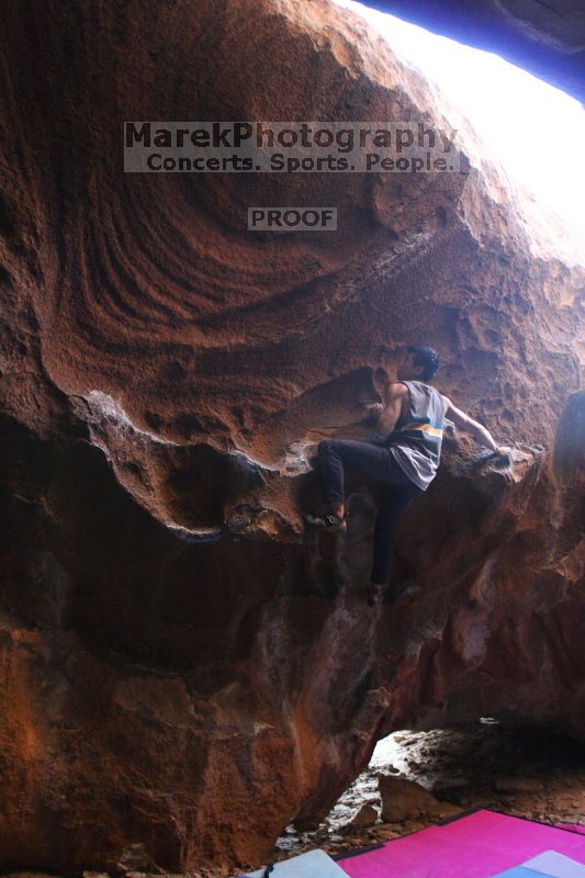 Bouldering in Hueco Tanks on 02/27/2016 with Blue Lizard Climbing and Yoga
Filename: SRM_20160227_1652350.JPG
Aperture: f/2.8
Shutter Speed: 1/125
Body: Canon EOS 20D
Lens: Canon EF 16-35mm f/2.8 L