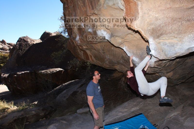 Bouldering in Hueco Tanks on 03/13/2016 with Blue Lizard Climbing and Yoga
Filename: SRM_20160313_1456070.jpg
Aperture: f/7.1
Shutter Speed: 1/250
Body: Canon EOS 20D
Lens: Canon EF 16-35mm f/2.8 L