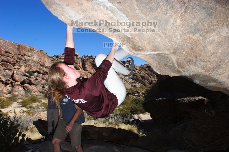 Bouldering in Hueco Tanks on 03/13/2016 with Blue Lizard Climbing and Yoga
Filename: SRM_20160313_1508190.jpg
Aperture: f/9.0
Shutter Speed: 1/250
Body: Canon EOS 20D
Lens: Canon EF 16-35mm f/2.8 L
