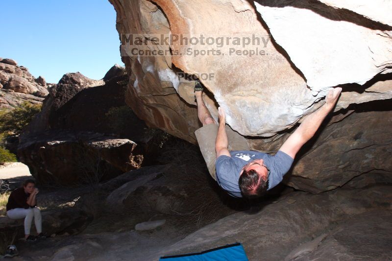 Bouldering in Hueco Tanks on 03/13/2016 with Blue Lizard Climbing and Yoga
Filename: SRM_20160313_1511290.jpg
Aperture: f/9.0
Shutter Speed: 1/250
Body: Canon EOS 20D
Lens: Canon EF 16-35mm f/2.8 L