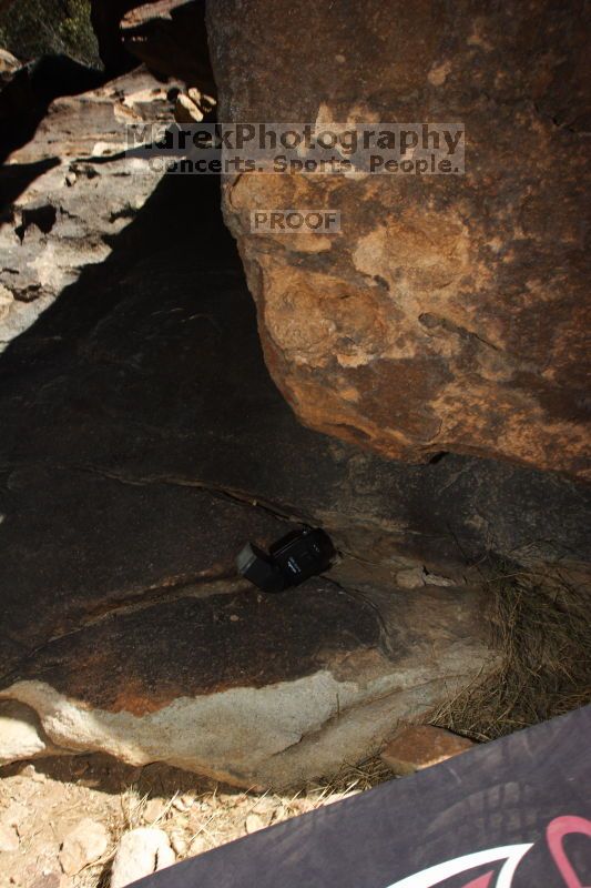 Bouldering in Hueco Tanks on 03/18/2016 with Blue Lizard Climbing and Yoga
Filename: SRM_20160318_1119230.jpg
Aperture: f/8.0
Shutter Speed: 1/250
Body: Canon EOS 20D
Lens: Canon EF 16-35mm f/2.8 L