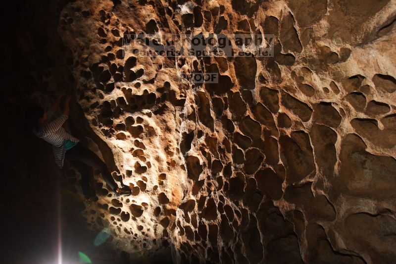 Bouldering in Hueco Tanks on 03/19/2016 with Blue Lizard Climbing and Yoga
Filename: SRM_20160319_1610080.jpg
Aperture: f/5.6
Shutter Speed: 1/250
Body: Canon EOS 20D
Lens: Canon EF 16-35mm f/2.8 L
