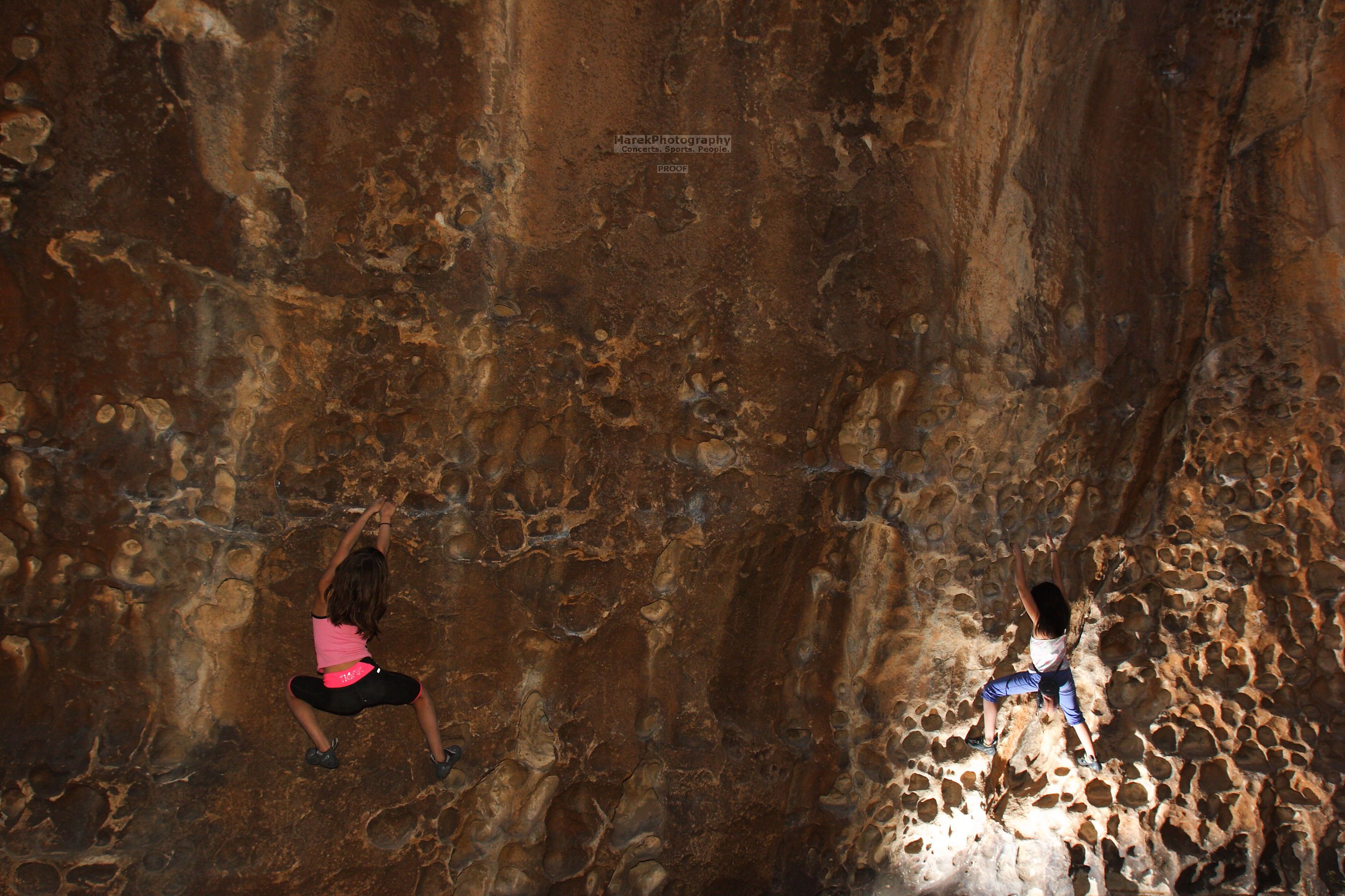 Bouldering in Hueco Tanks on 03/26/2016 with Blue Lizard Climbing and Yoga

Filename: SRM_20160326_1540450.jpg
Aperture: f/5.6
Shutter Speed: 1/100
Body: Canon EOS 20D
Lens: Canon EF 16-35mm f/2.8 L