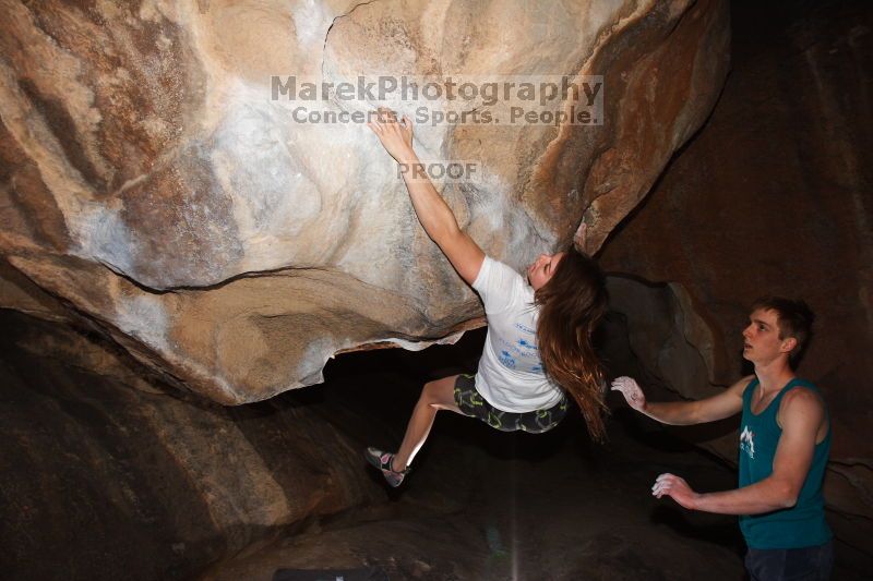 Bouldering in Hueco Tanks on 04/11/2016 with Blue Lizard Climbing and Yoga
Filename: SRM_20160411_1505430.jpg
Aperture: f/8.0
Shutter Speed: 1/250
Body: Canon EOS 20D
Lens: Canon EF 16-35mm f/2.8 L